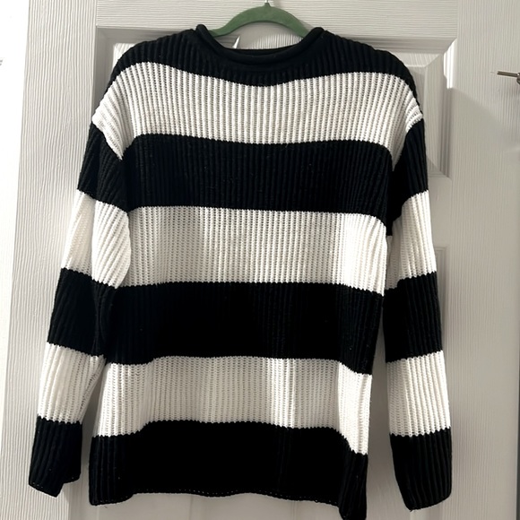 Sweaters - Oversized striped sweater